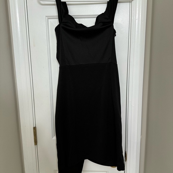 Women’s Little Black Dress Medium Off the Shoulder Mini Asymmetrical Zipper Date - Picture 5 of 7